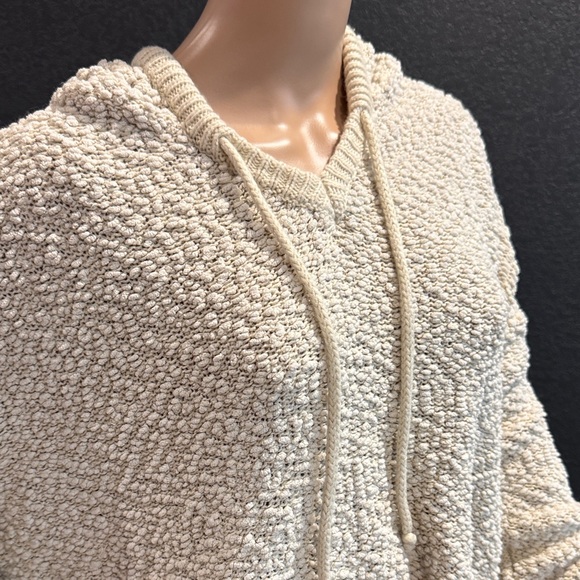 Cozy Cream Hooded Sweater M - Picture 5 of 9